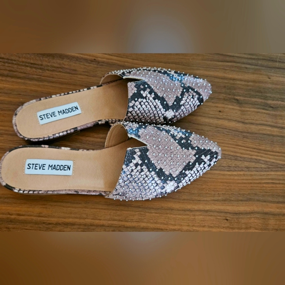 Steven madden sandals